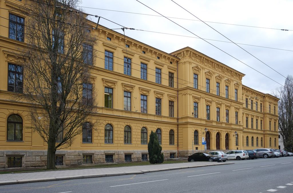 VOŠ a SZŠ Hradec Králové